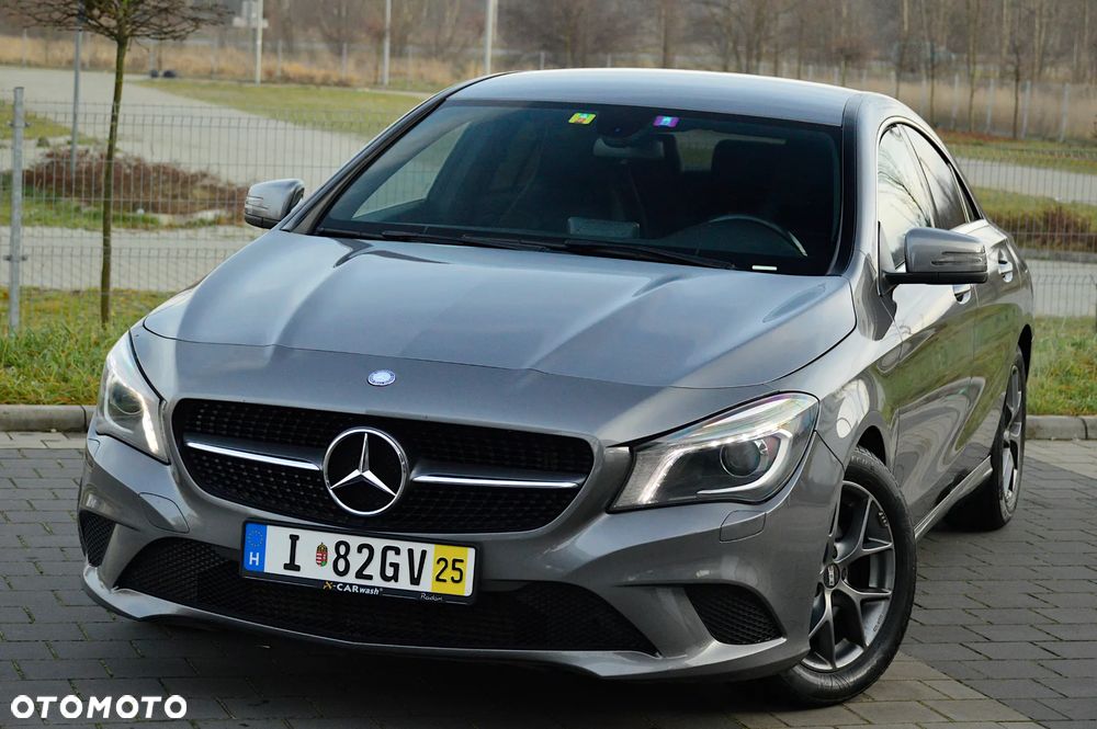 Mercedes-Benz CLA 200 Urban - 3