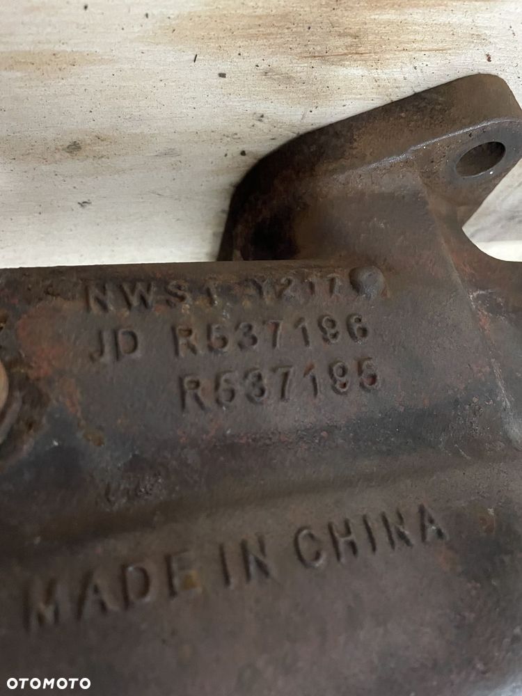 John Deere 6090 9,0l - kolektor wydechowy R537195 R537196 - 2