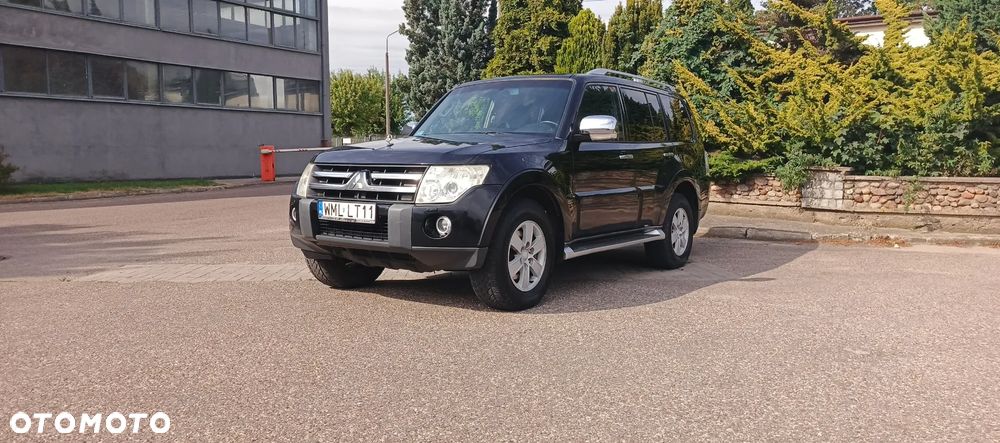 Mitsubishi Pajero - 3