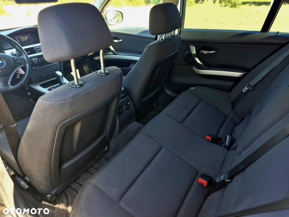 BMW Seria 3 - 26