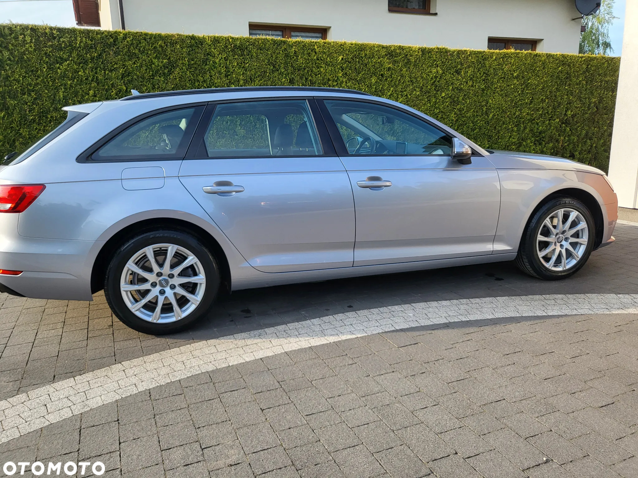 Audi A4 40 TFSI S tronic - 12
