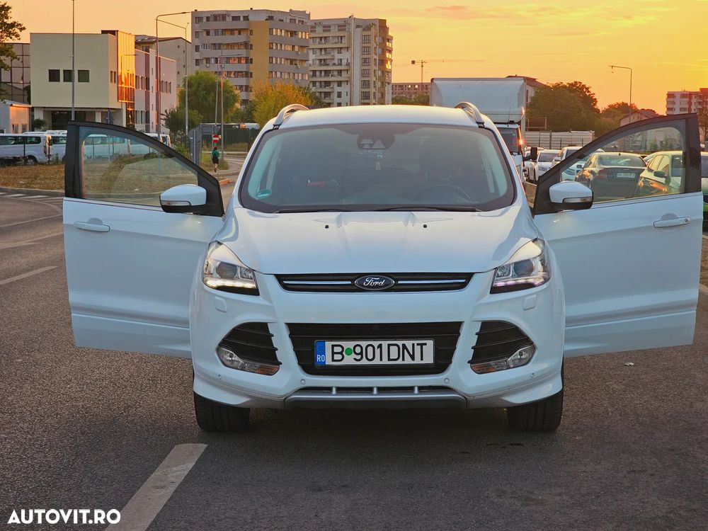 Ford Kuga 2.0 TDCi 4x4 Aut. Titanium - 4