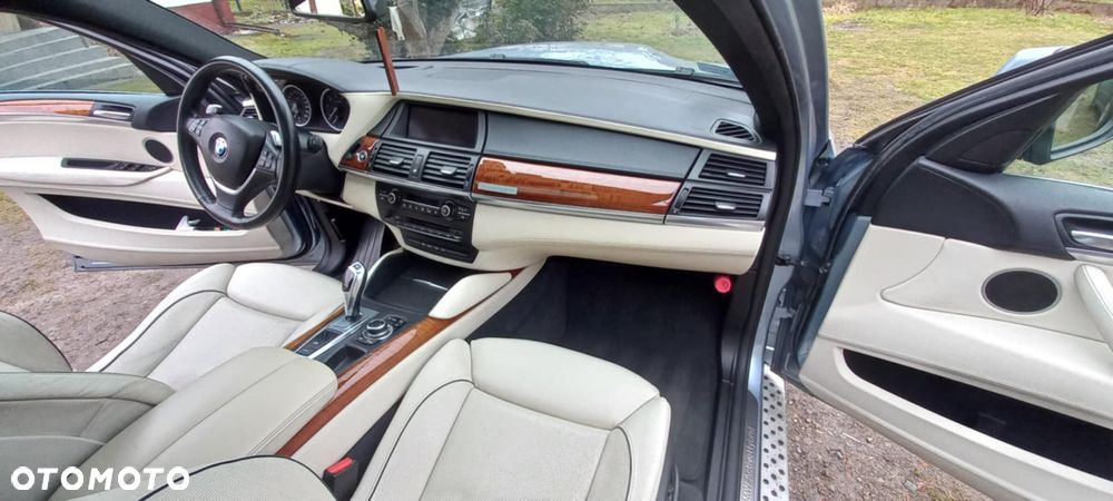 BMW X6 - 12