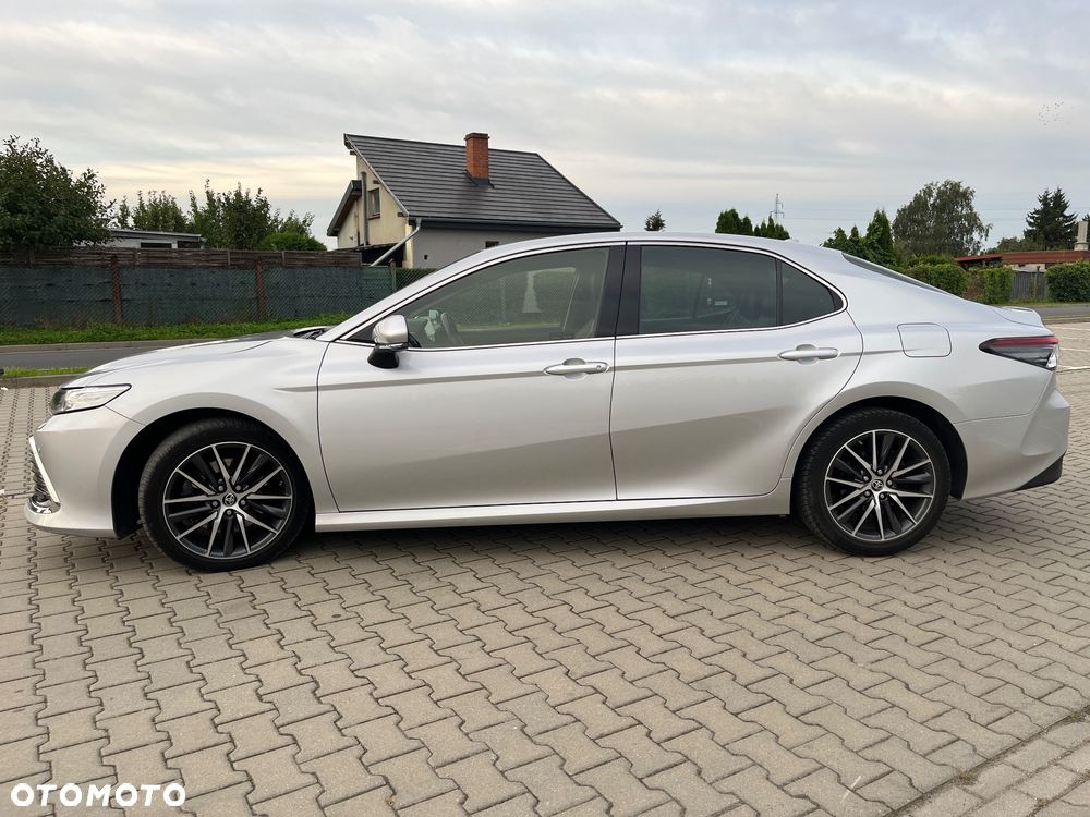 Toyota Camry 2.5 Hybrid Executive CVT - 2