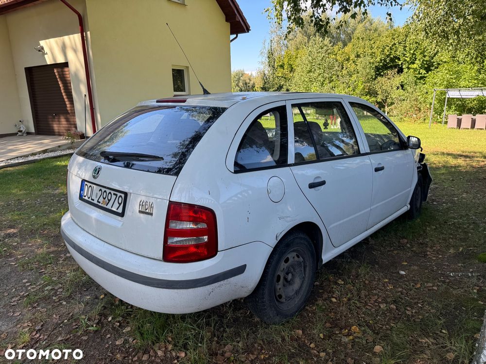 Skoda Fabia - 6