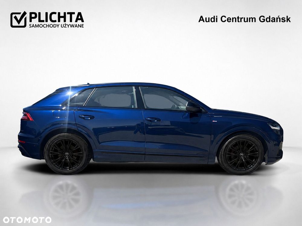 Audi Q8 - 6