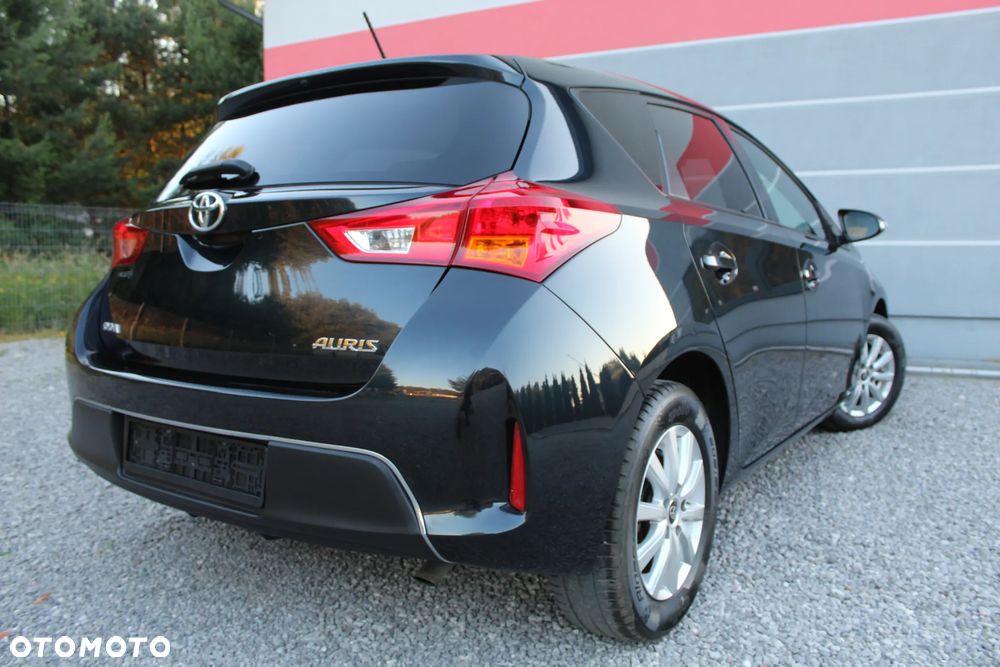 Toyota Auris 1.4 D-4D Life - 3