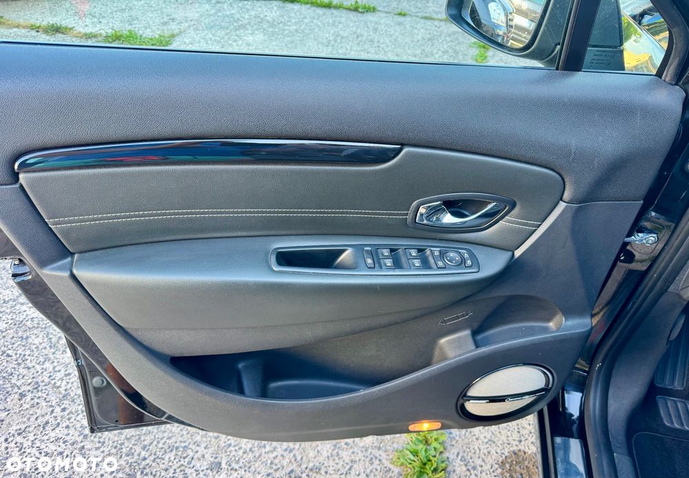 Renault Scenic - 17