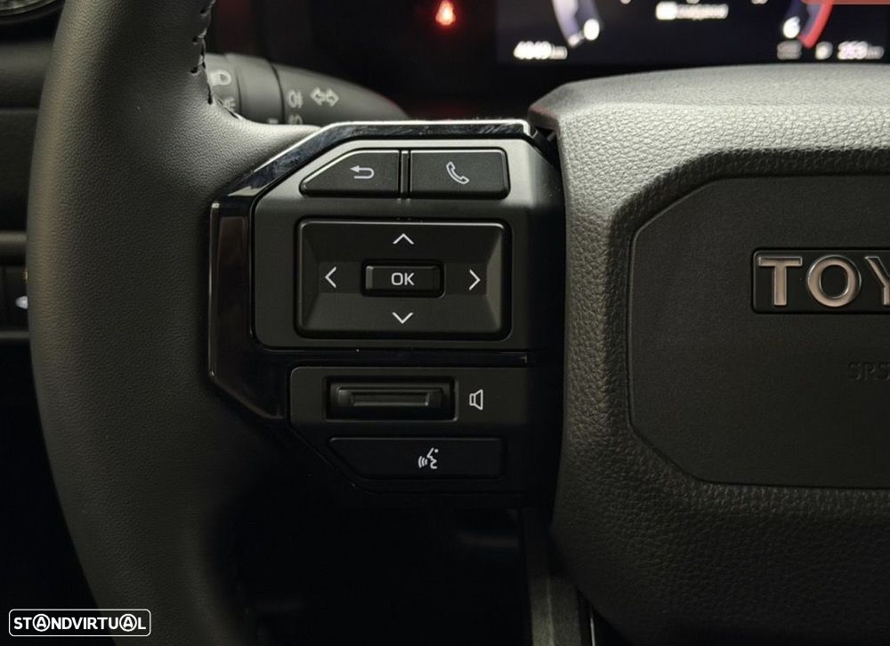 Toyota Land Cruiser Prado - 13