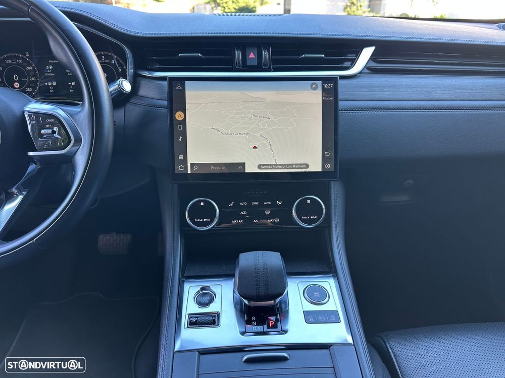 Jaguar F-Pace 2.0 P400e AWD - 10