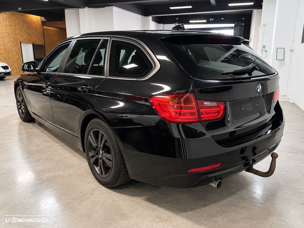 BMW 318 d Sport Line — photo 2