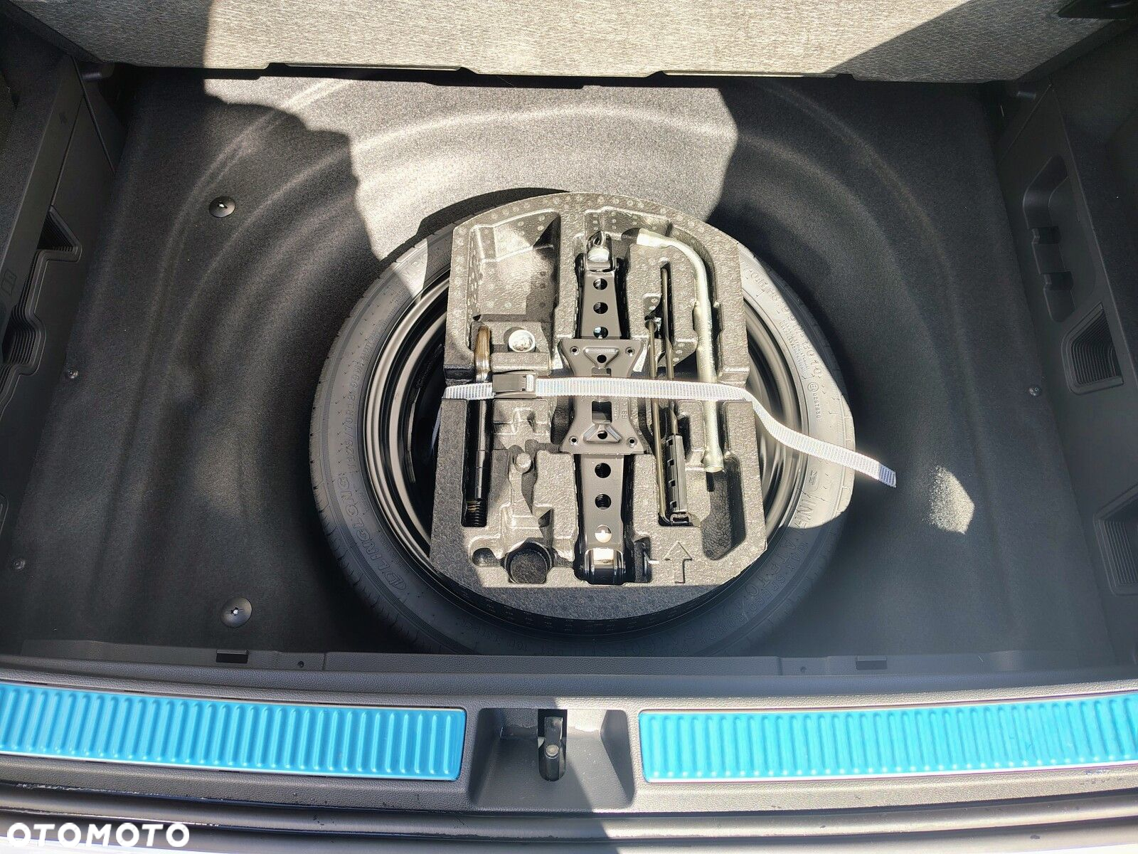 Volkswagen Passat - 10