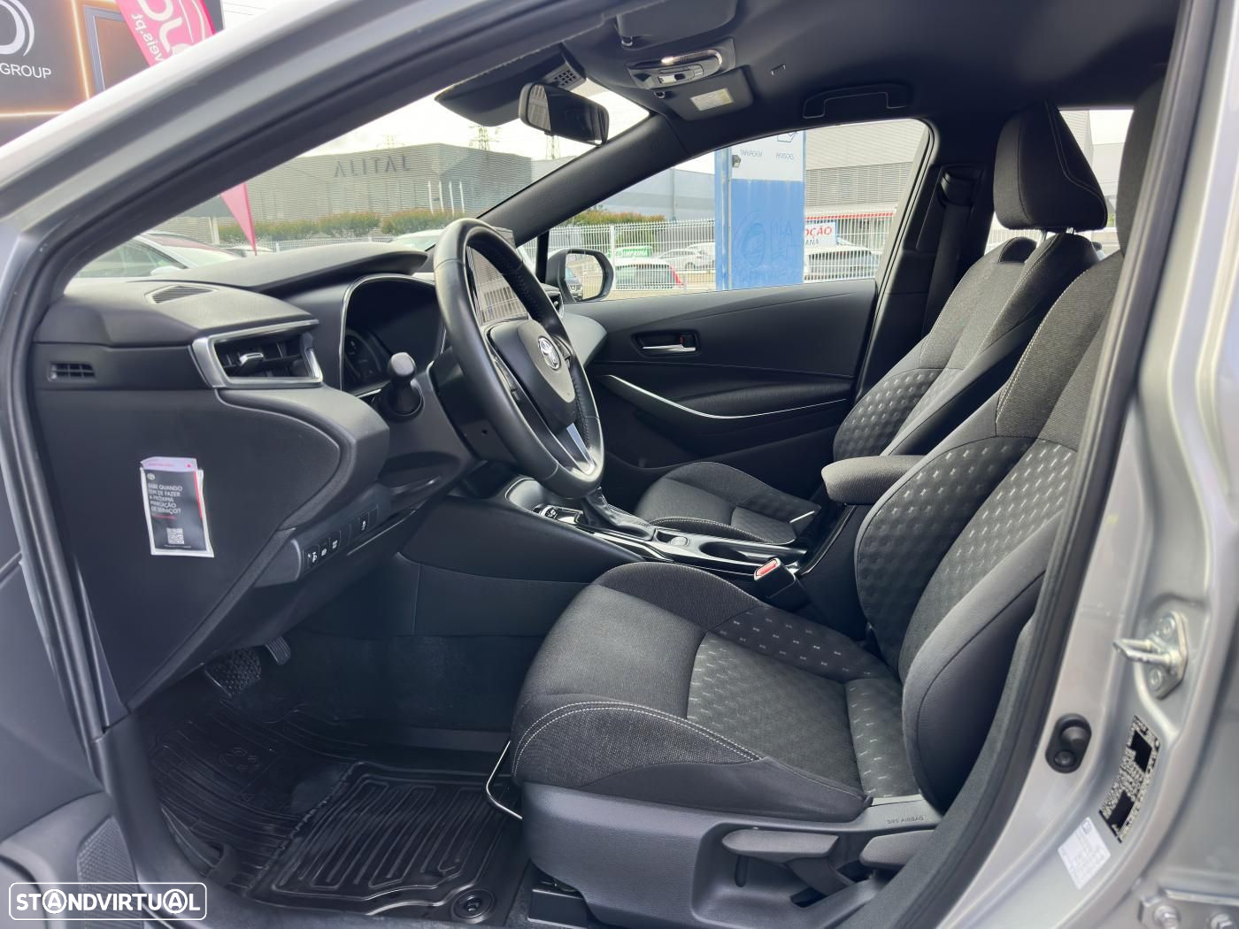 Toyota Corolla Touring Sports 1.8 Hybrid Comfort - 25
