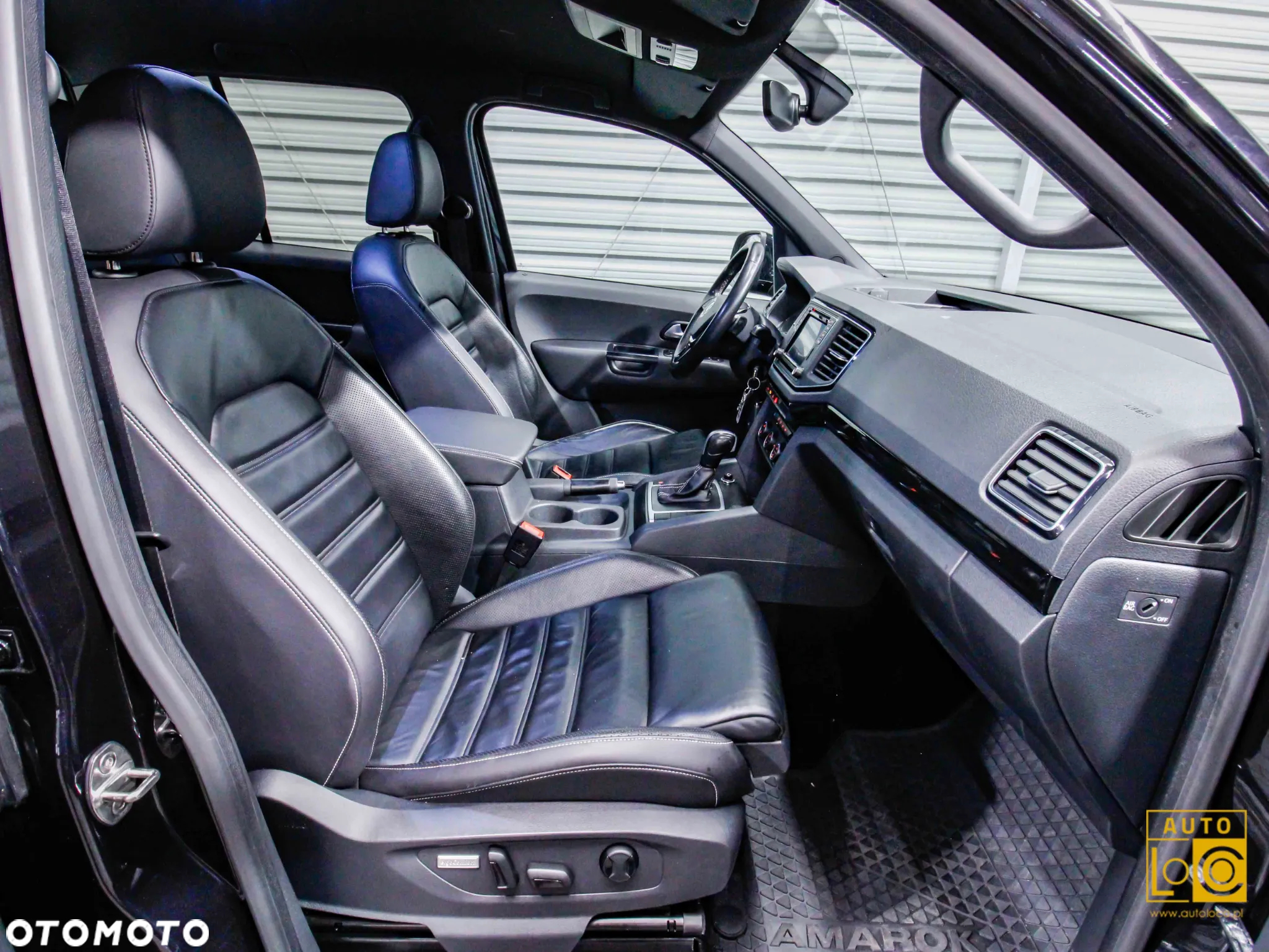 Volkswagen Amarok 3.0 V6 TDI 4Mot Aventura - 10