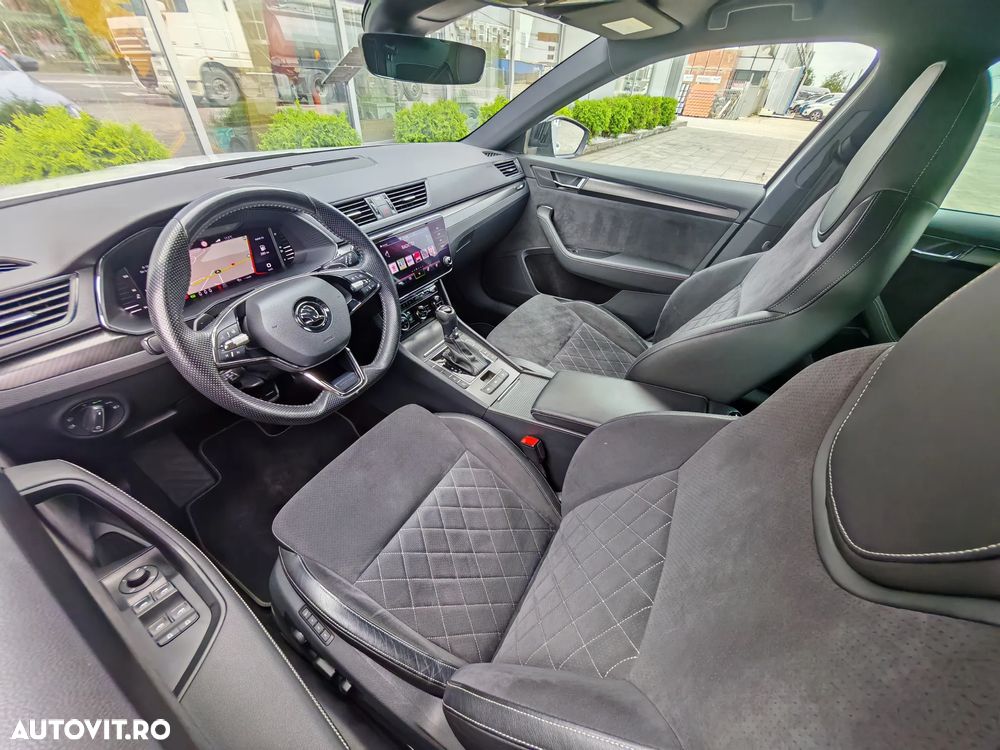 Skoda Superb 2.0 TDI DSG SportLine - 11