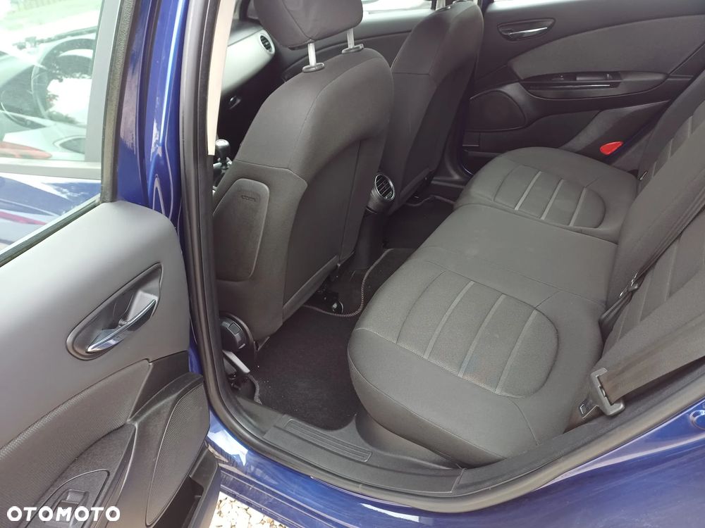 Fiat Bravo 1.4 16V My - 11