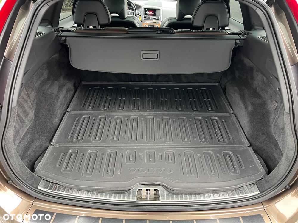Volvo XC 60 D4 AWD Summum - 37