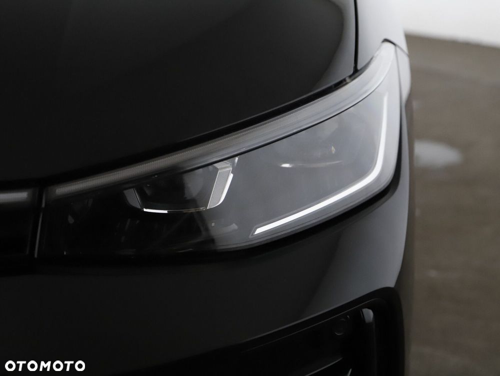 Volkswagen Passat - 30