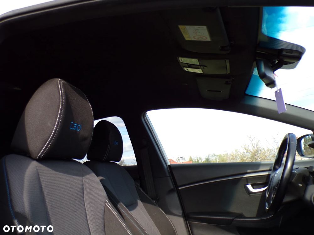 Hyundai i30 1.4 GO - 21