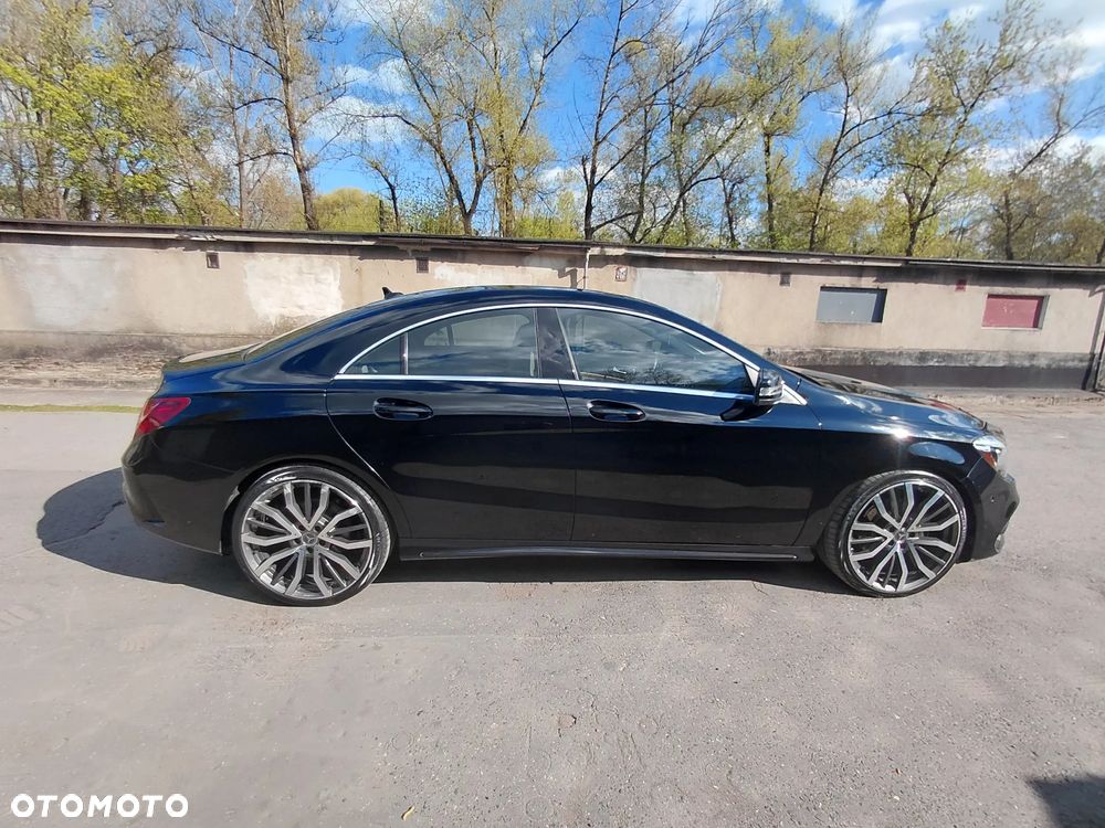 Mercedes-Benz CLA 250 4Matic 7G-DCT AMG Line - 18
