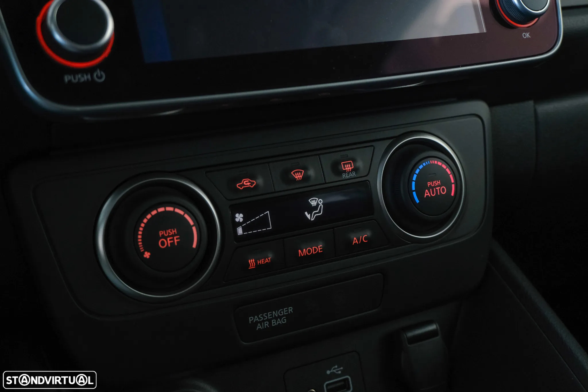 Nissan Leaf N-Connecta - 32