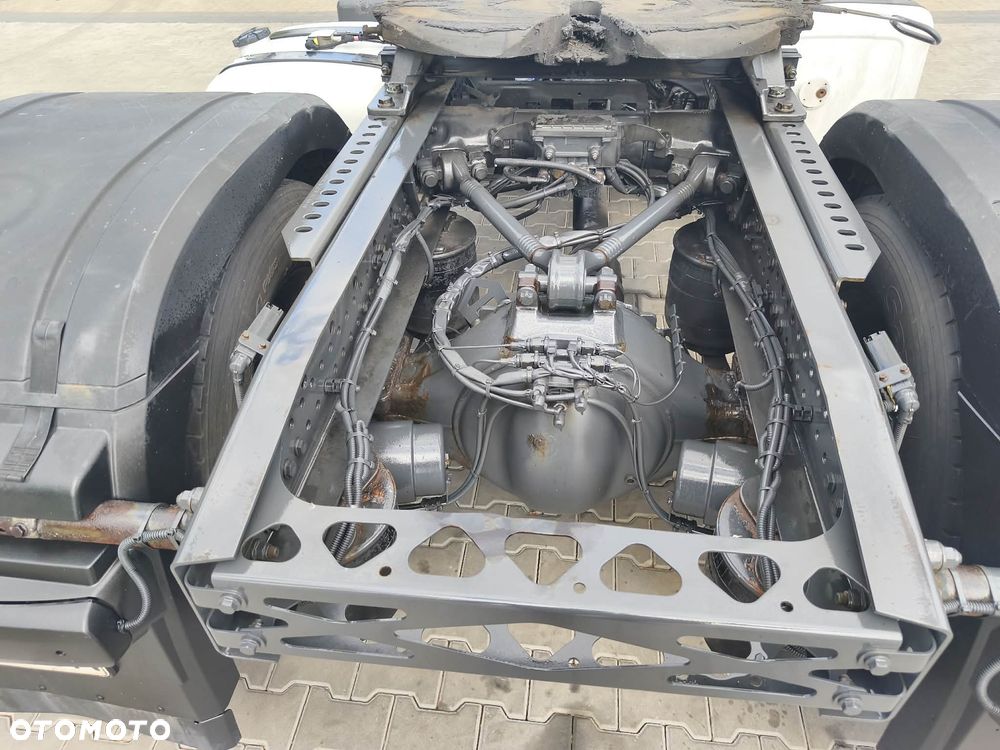 Mercedes-Benz 1843 Antos 2015 hydraulika waga 6378 kg Mały przebieg ASO Polska kabina krótka dzienna standard Nauka Jazdy - 23