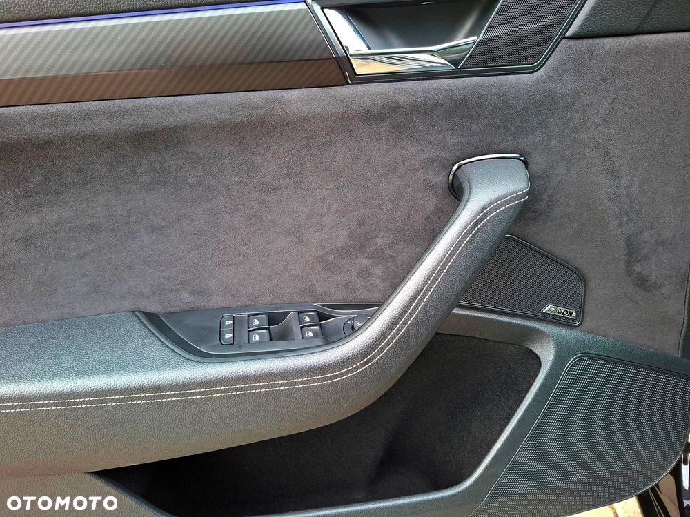 Skoda Superb 2.0 TSI DSG Sportline - 34
