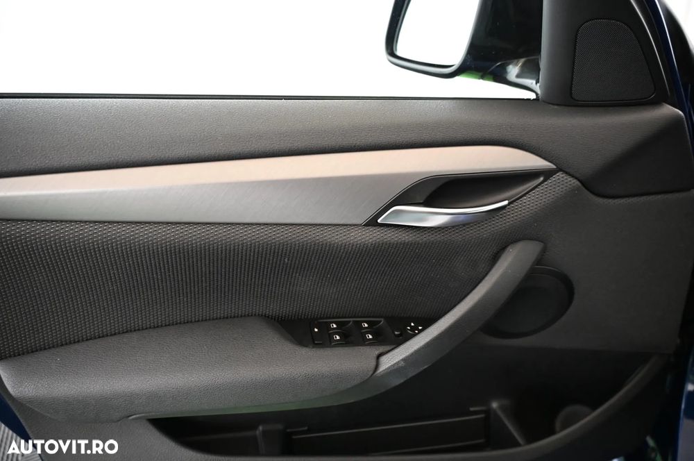 BMW X1 sDrive18i Sport Line - 22