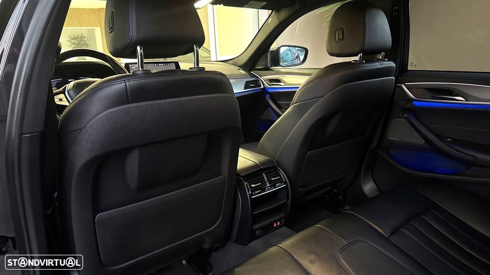 BMW 530 - 21