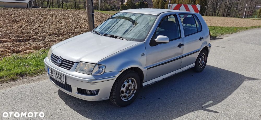 Volkswagen Polo 1.4 Basis - 2