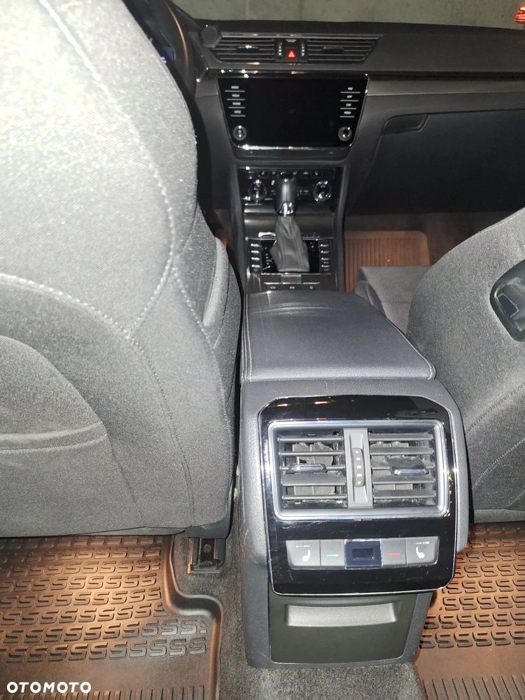 Skoda Superb 2.0 TDI Sportline DSG7 - 16