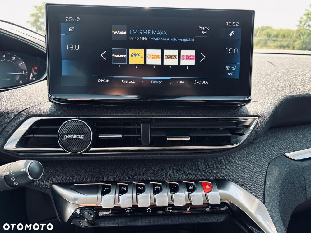 Peugeot 3008 1.2 PureTech Allure S&S EAT8 - 10