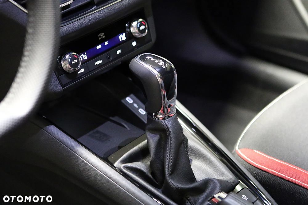 Skoda Kamiq 1.5 TSI Monte Carlo DSG - 24