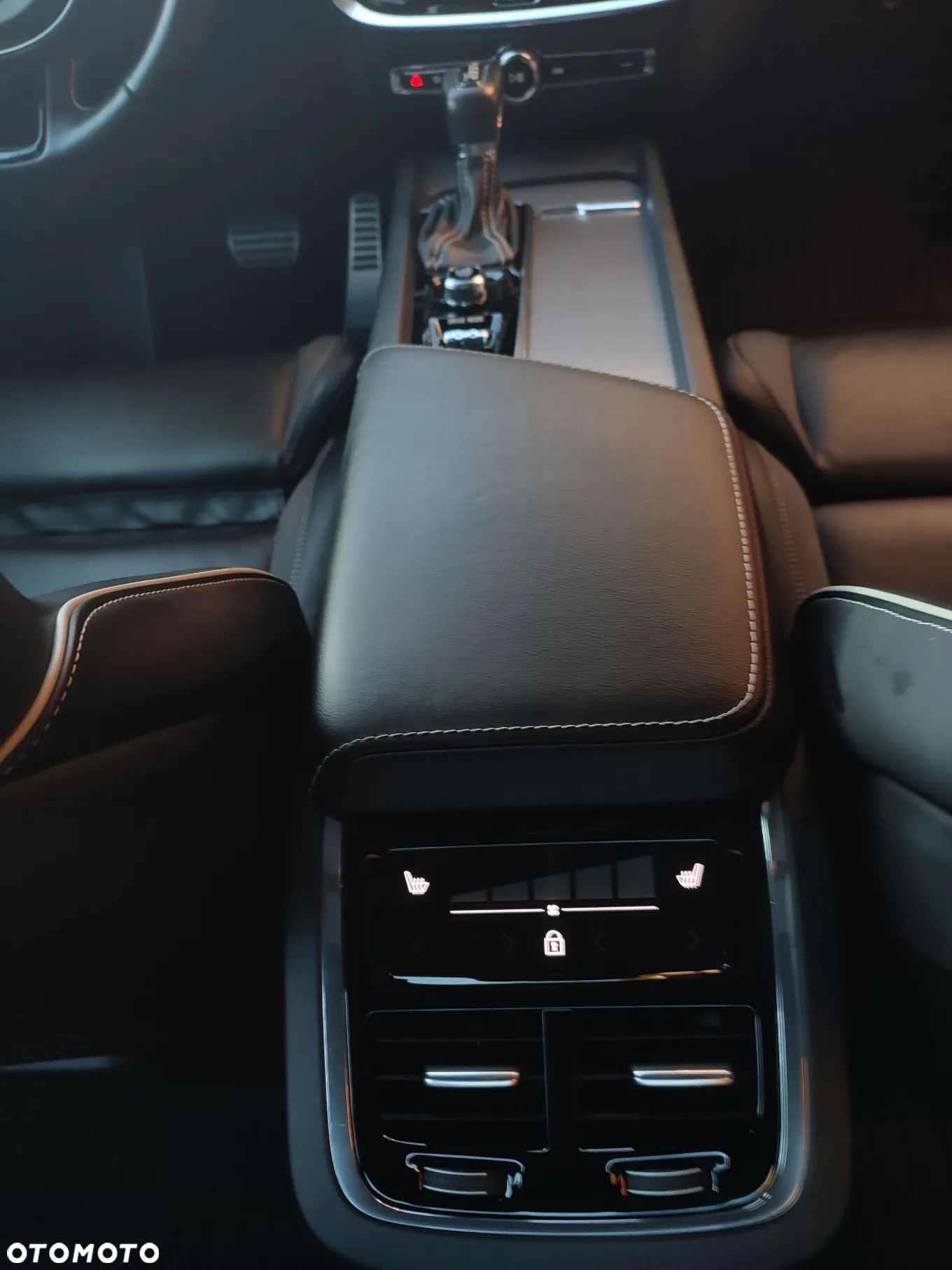 Volvo S60 T6 AWD R-Design - 14