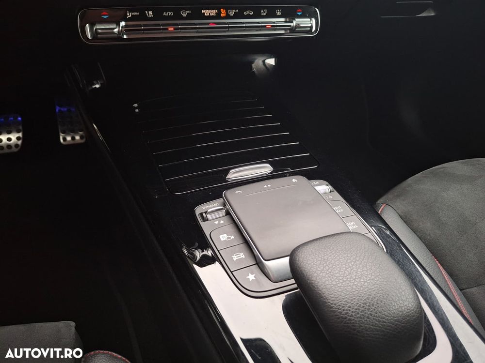 Mercedes-Benz CLA 250 e 8G-DCT - 29