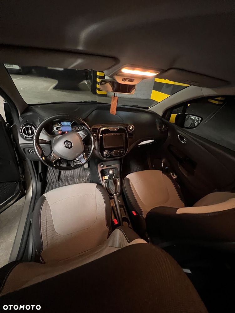 Renault Captur - 22