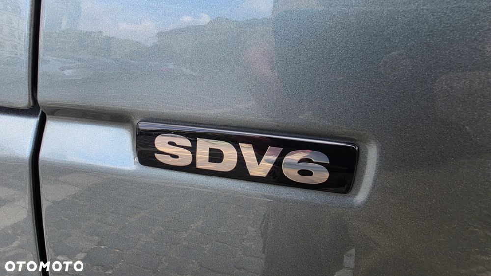 Land Rover Discovery 3.0 SD V6 HSE - 24