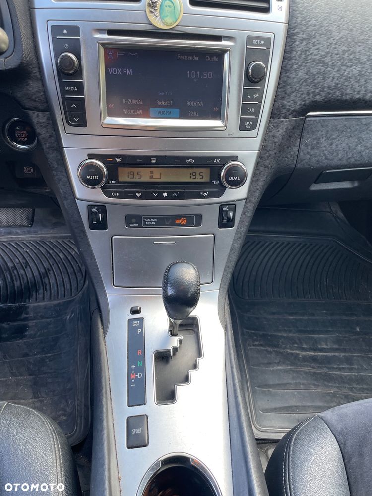 Toyota Avensis - 22