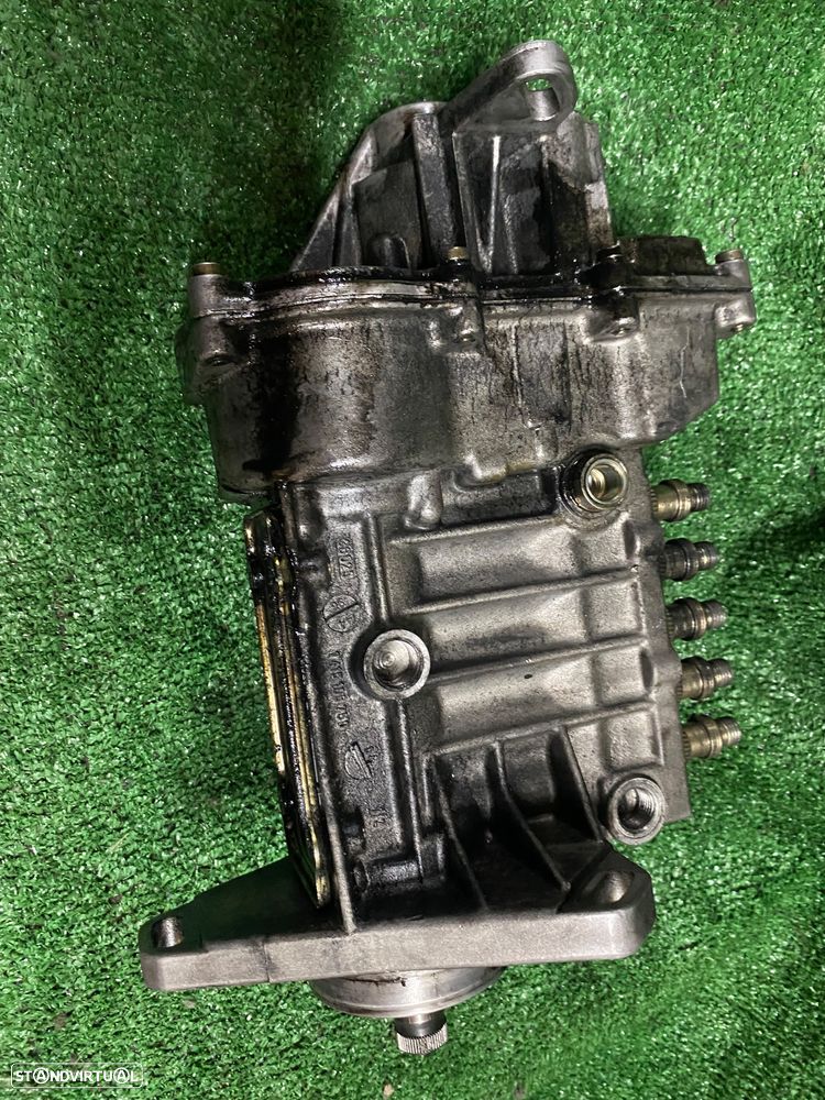 Bomba injectora Mercedes Benz Class c w202 C250 turbo - 3