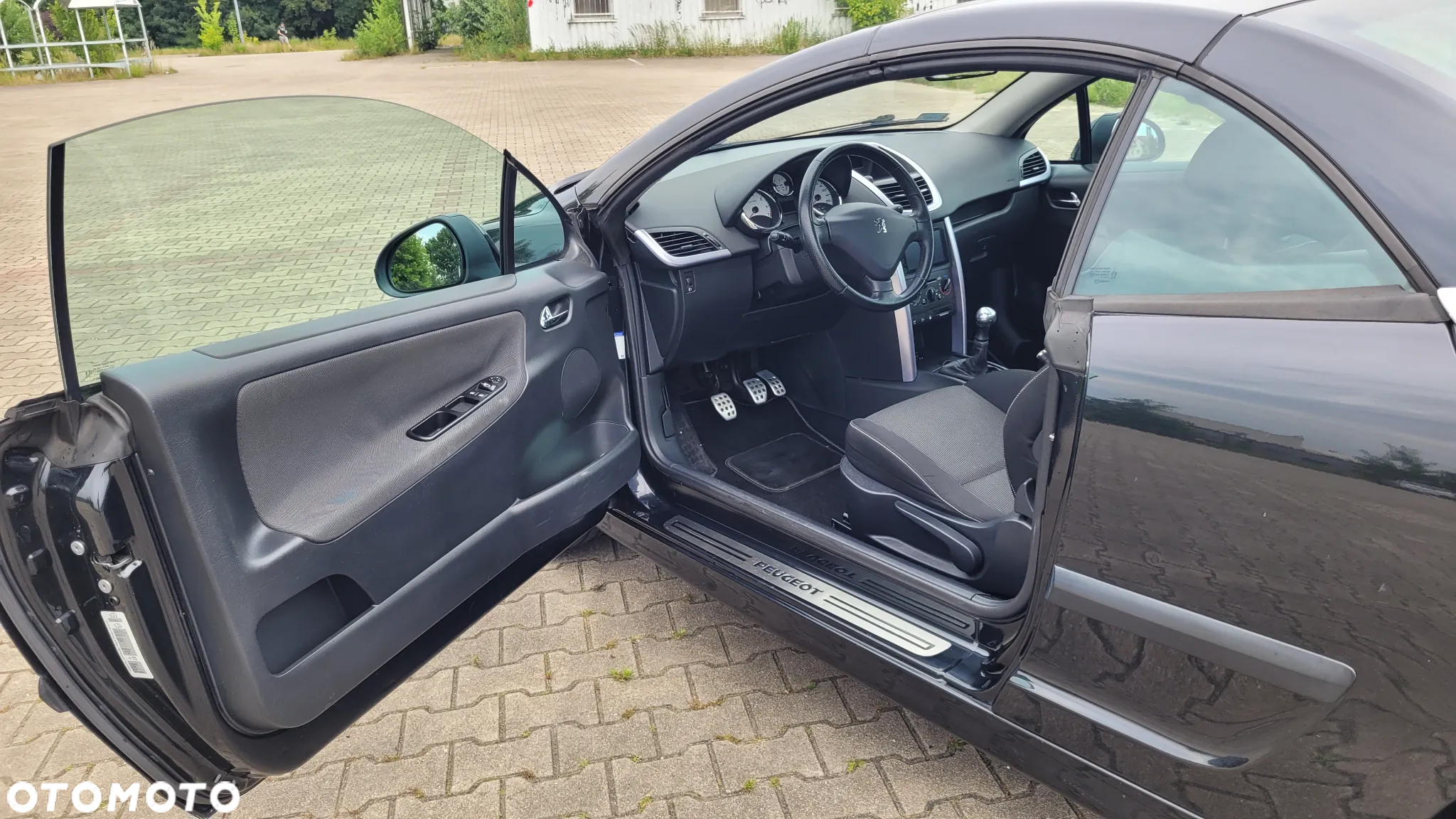 Peugeot 207 CC - 15