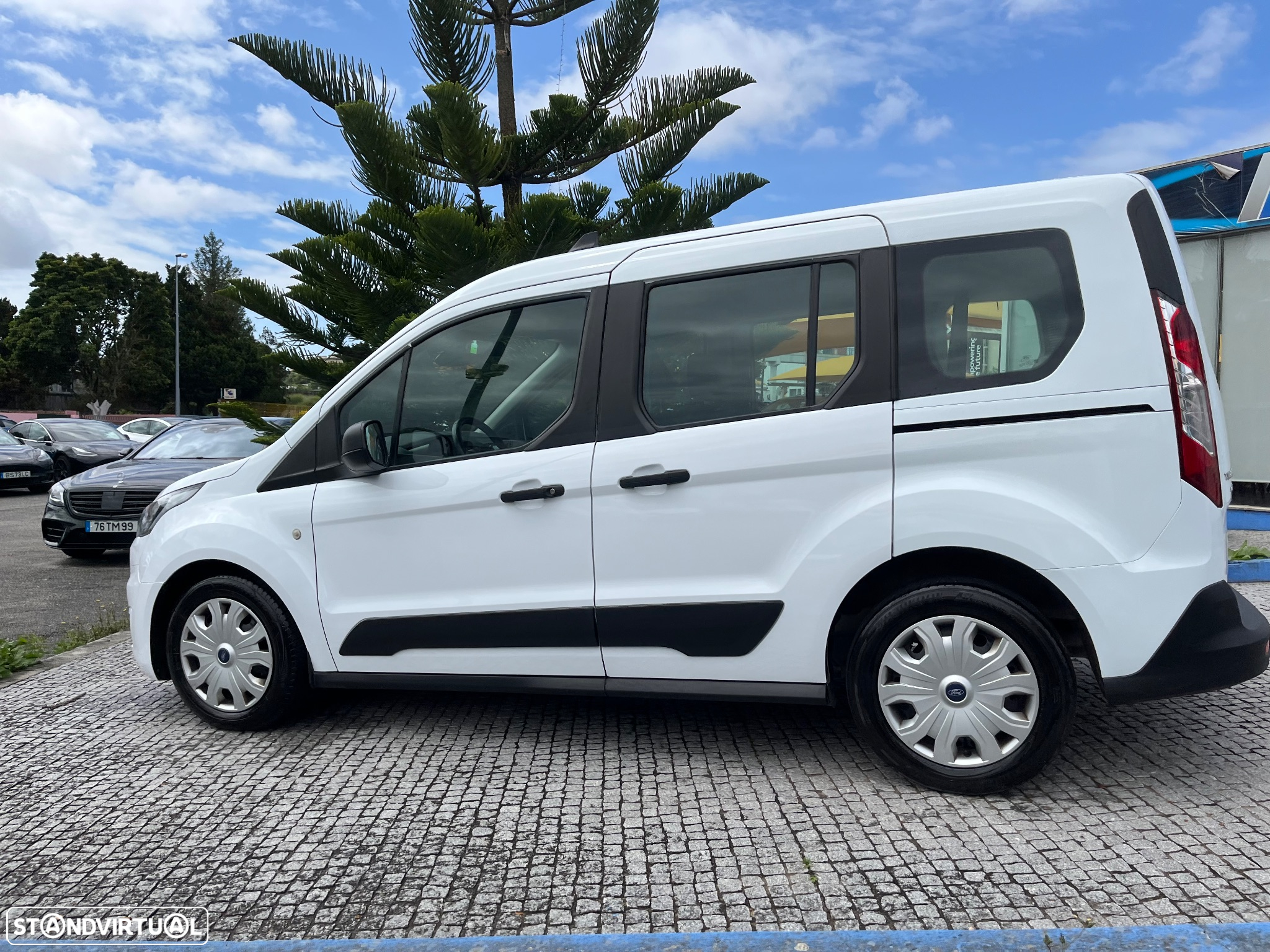 Ford Transit Connect 1.5 TDCi 230 L1 Trend - 12