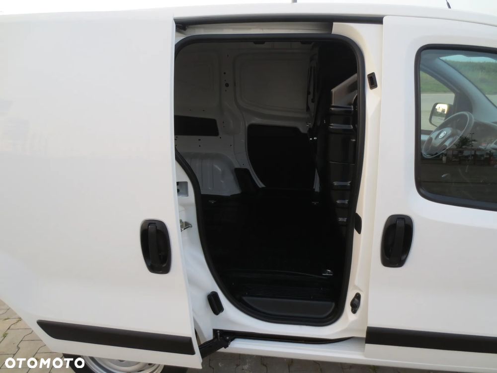 Fiat FIORINO SALON PL. ORYGINAŁ LAKIER I NISKI PRZEBIEG - 26