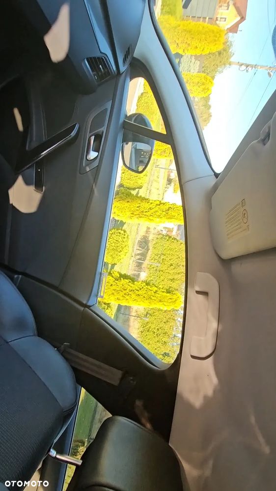 Ford Kuga 2.0 TDCi Titanium S FWD - 13