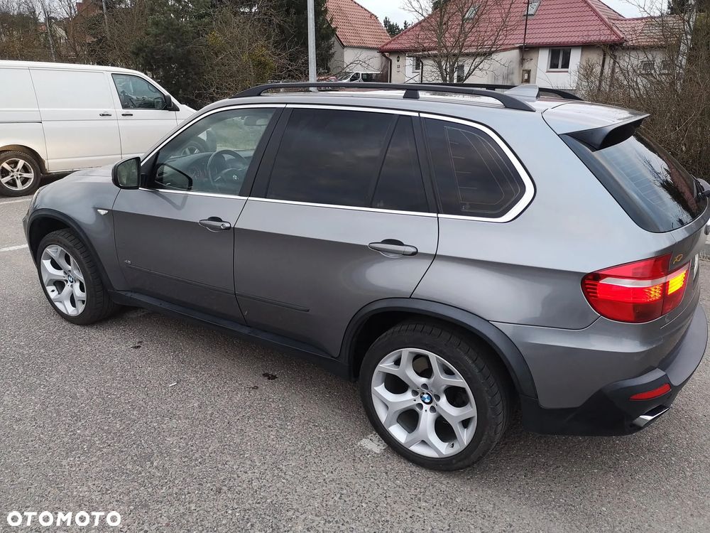 BMW X5 4.8i xDrive - 21