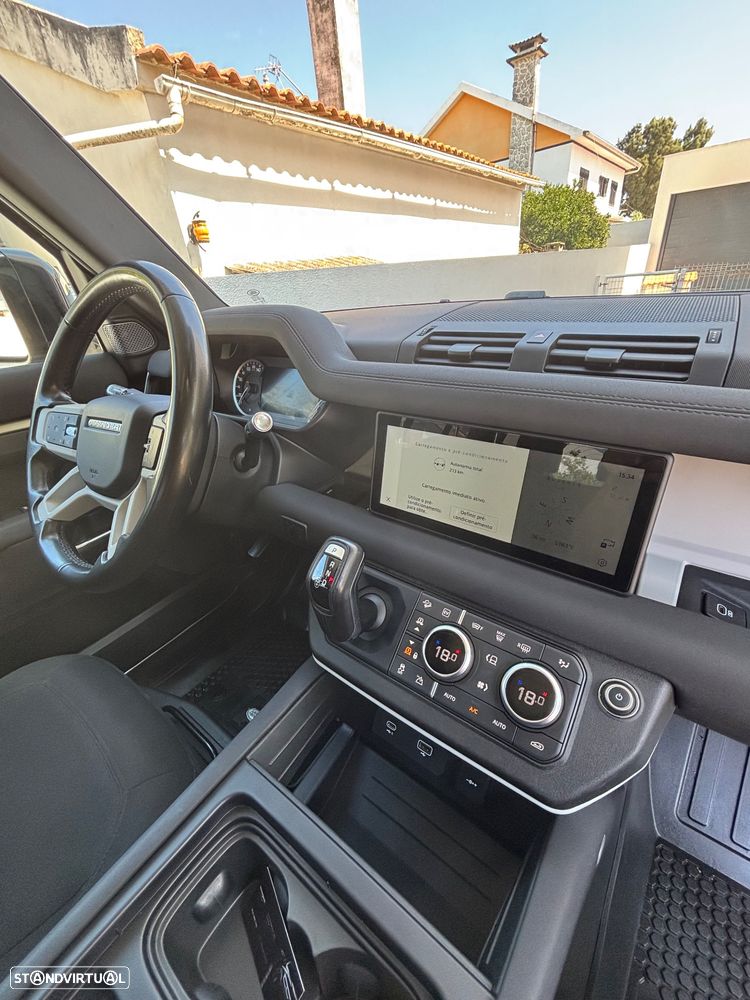 Land Rover Defender - 18