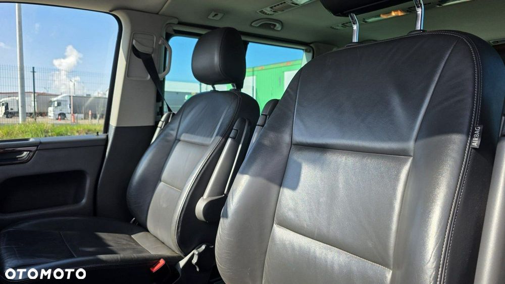 Volkswagen Multivan - 14