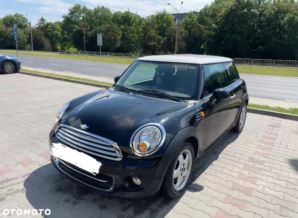 MINI Cooper Standard - 1
