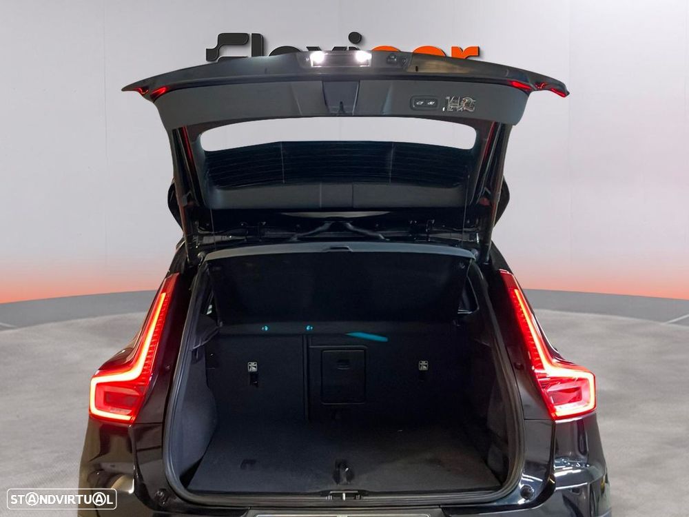 Volvo XC 40 1.5 T3 Momentum Plus - 20