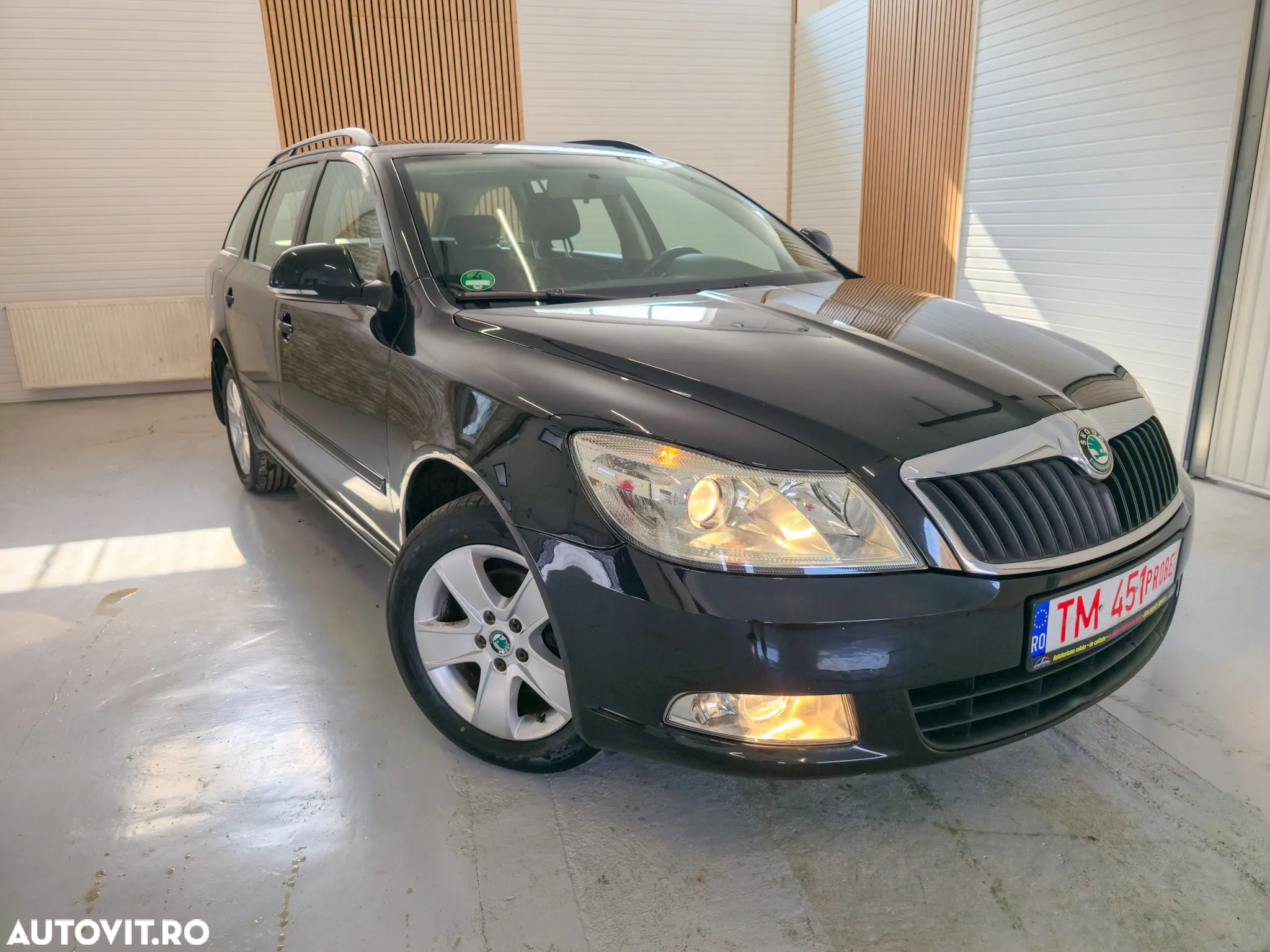 Skoda Octavia Combi 2.0 TDI DPF Ambient 4x4 - 3