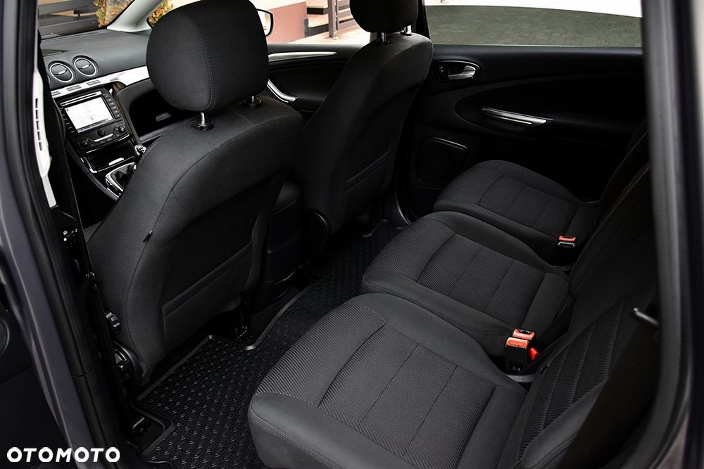 Ford S-Max 2.0 TDCi DPF Titanium - 37